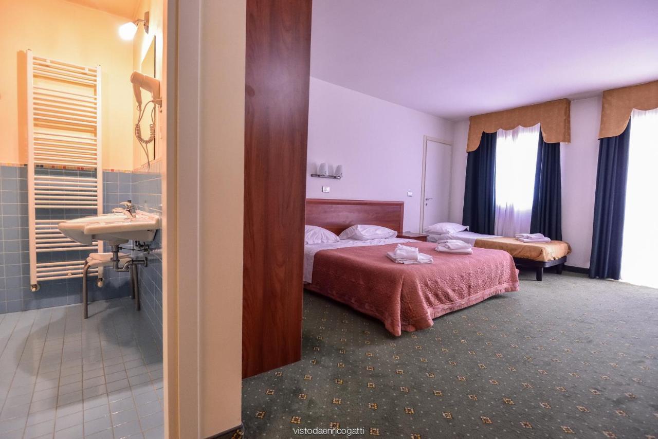 Standard Hotel Udine Pradamano Exterior foto