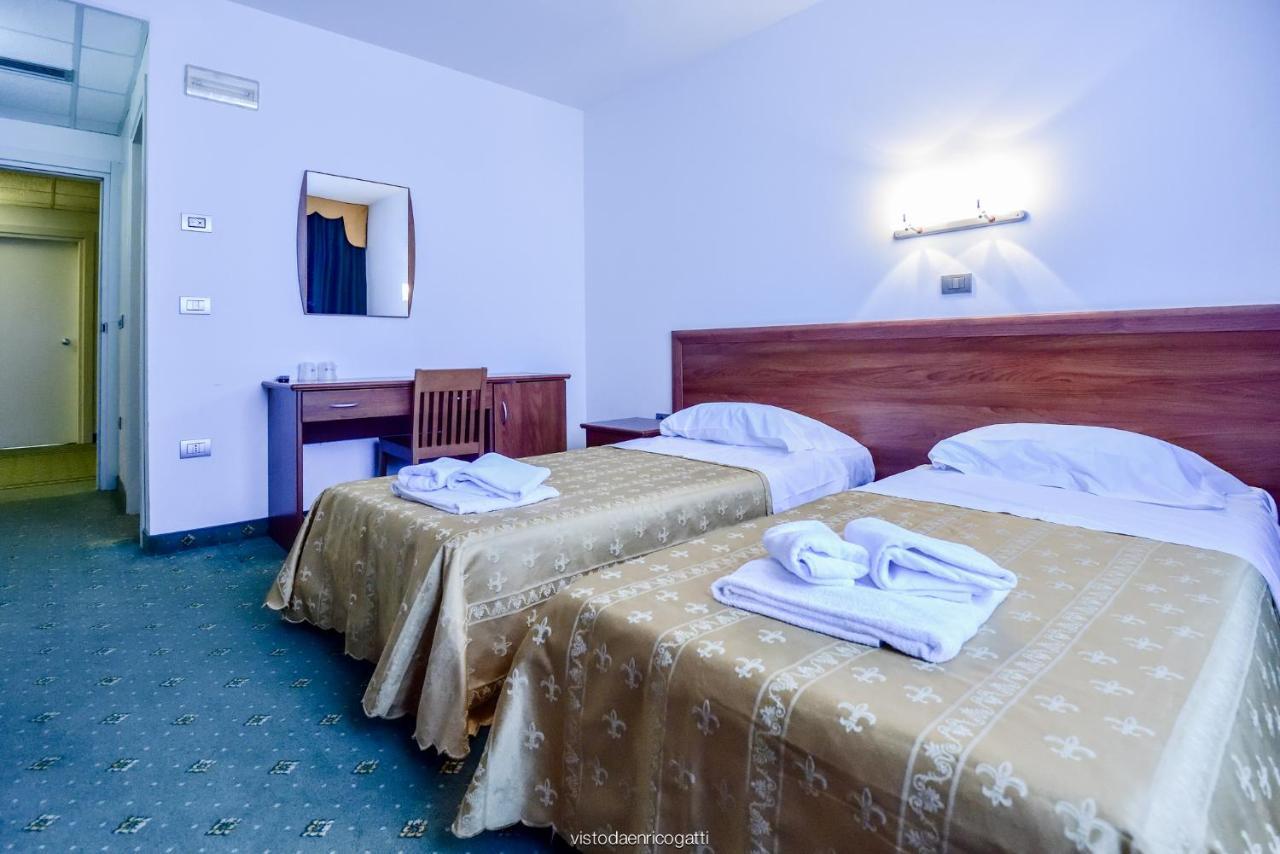 Standard Hotel Udine Pradamano Exterior foto